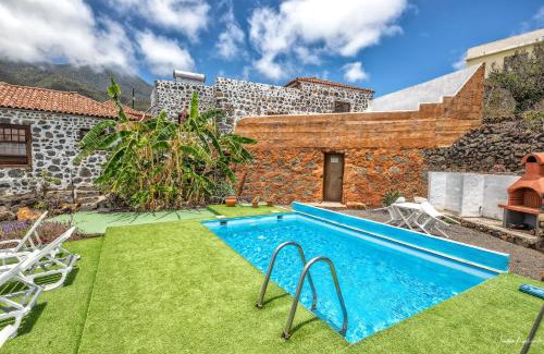 El Paso House | Sombrero de Pico B