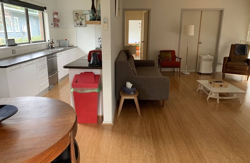 Somers House | Somers Shack - walk to beach through Koala Reserve