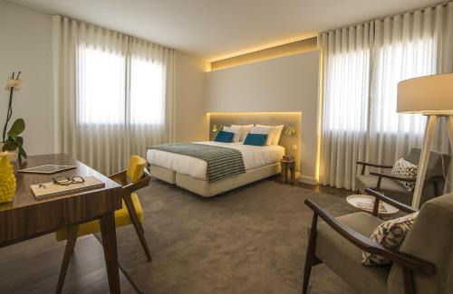 Estoril House | Somewhere - Estoril Guesthouse
