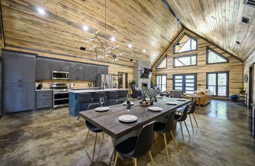 Broken Bow Cabin | SoMuchFawn HotTub Sauna Playground Games BunkSlide