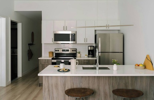 Midtown Village Apartment | Sonder by Marriott Bonvoy The Witherspoon Apartments Center City