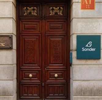 Huertas Apartment | Sonder by Marriott Bonvoy Santa Ana Apartments Las Letras