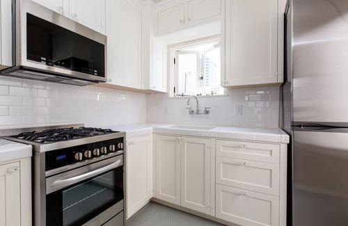 Downtown San Diego Apartment | Sonder The Bungalows