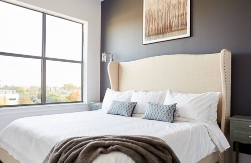 South Central Houston Apartment | Sonder The Hampstead