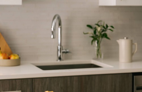 Midtown Village Apartment | Sonder The Witherspoon | Superior King Studio Apartment