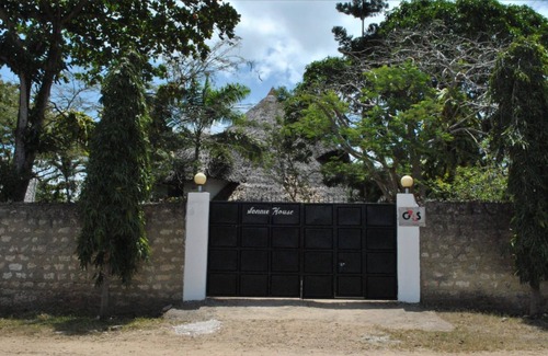 Ukunda Apartment | Sonnie House Diani