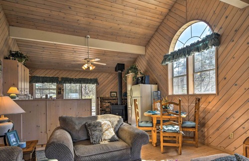 Sonora House | Sonora Home on 10 Resort Acres w/ Shared Pool!