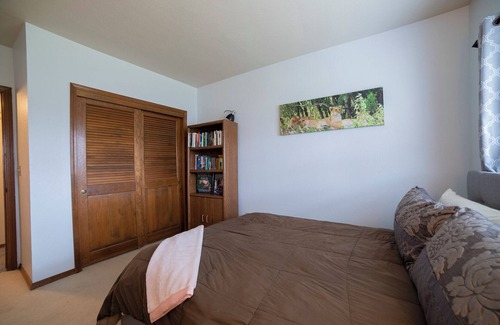 Phoenix Lake-Cedar Ridge House | Sonora Splendor – Stately 3 BDR on Secluded Lot w/Sauna, Pool Table & More!