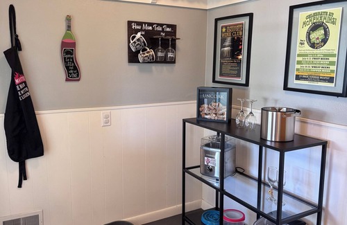 Mount Tabor House | Soothing 2-bedroom house with AC in SE Portland.