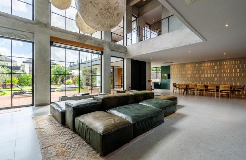 Umalas Villa | Soul Moon Retreat - Elegance, Comfort, and Natural Seclusion