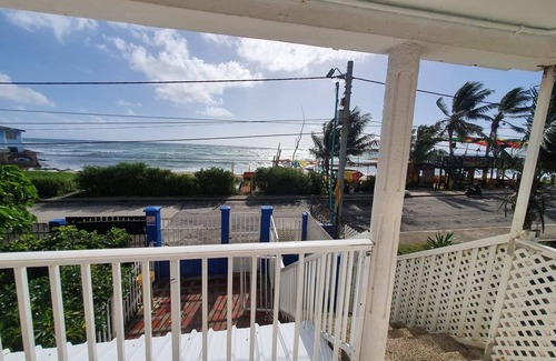 Punta Sur Apartment | SOUND BAY BEACH APARTMENT facing the sea