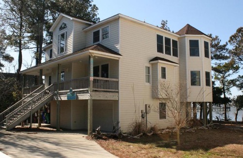 Corolla Light House | Soundfront, Sound views! Dogs Welcome, Private Pool! 520, Bay Spray