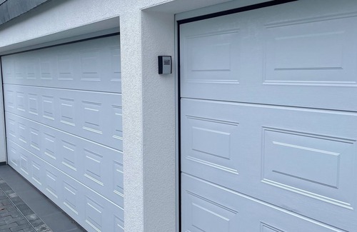 Roesrath Apartment | Souterrainzimmer im Grünen