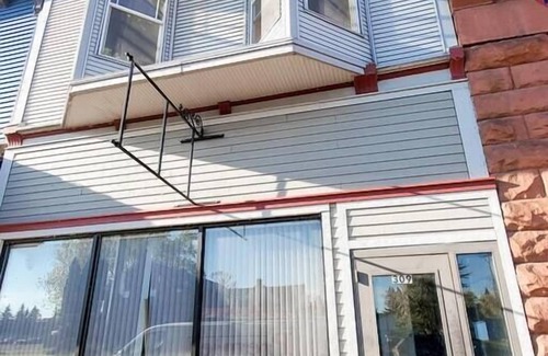 Ashland Apartment | South Apartment on Main Street