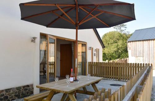 Broadwoodkelly House | South Barn