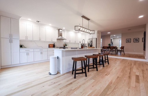Bellport House | South Bay Holiday New Renovation in Bellport Village