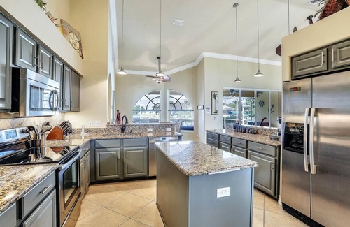Pelican House | South Facing Utmost Luxury Direct Gulf Access With Pool & Dock