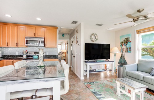 Hutchinson Island South Cottage | South Hutchinson Island Cottage w/Beach Access!
