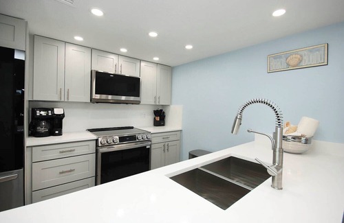 Captiva House | South Seas Beach Villa 2212: Your Captiva Island Oasis with Gulf Views