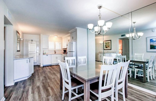 Captiva House | South Seas Marina Villa 704 - Gulf & Marina Views