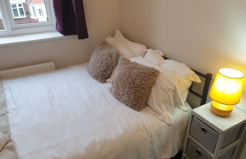 South Shields House | South Shield's Hidden Gem Diamond House Sleeps 6 G