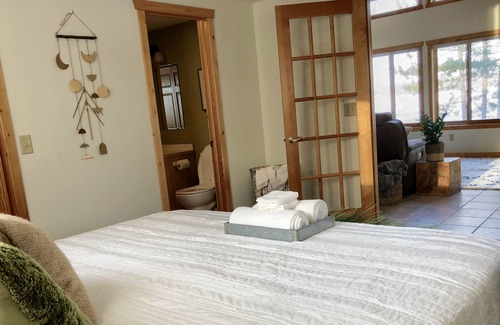 Emily House | South Shore Loft: On Lake Mary