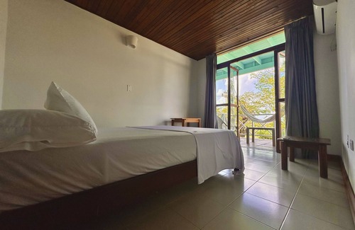 Bahia Suroeste Hotel | South West Bay Cabañas