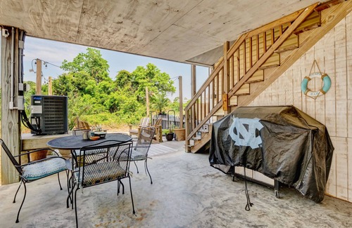 Wilmington Beach House | Southern Belle Enjoy the southern winds and spectacular views from the porch