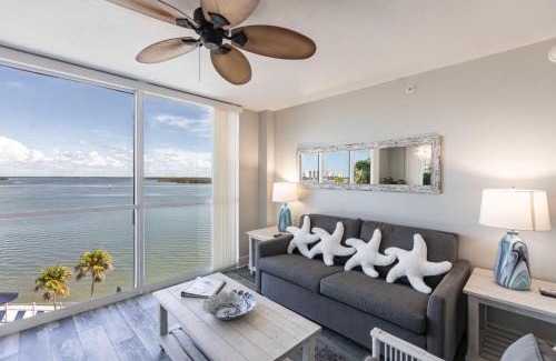 Fort Myers Beach Apartment | Southern Comfort - Updated Waterfront Condo