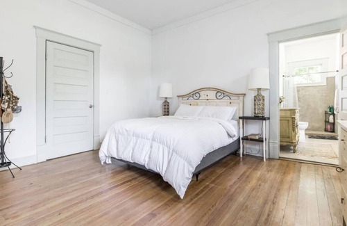 Macon House | Southern Cottage Minutes to Mercer & Downtown