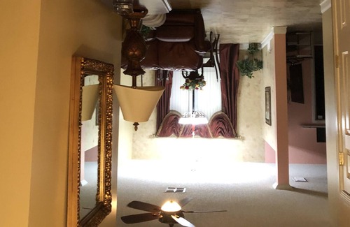 Sandalwood House | Southside Jacksonville