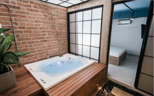 El Poblado Apartment | Soy Local Provenza