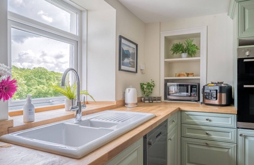 Rusland House | Space galore, an acre of gardens and four bedrooms, Lakeland farmhouse with games room, free parking