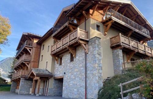 Le Praz Apartment | Spacieux appartement de luxe à Courchevel, proche pistes et commerces, parking inclus - FR-1-568-7