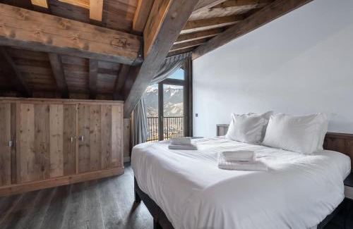 Le Praz Apartment | Spacieux appartement de luxe à Courchevel, proche pistes et commerces, parking inclus - FR-1-568-7