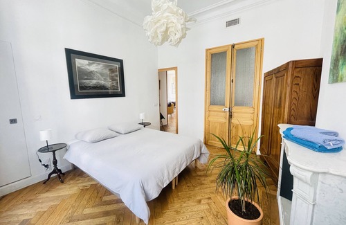 Le Chapitre Apartment | Spacieux Appartement Lumineux à 5 Minutes de la Gare