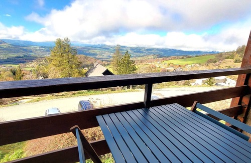 Saint-Michel-de-Chaillol Apartment | Spacious Studio for 4/6 - Ski, Hikes, South Balcony, Pet-Friendly