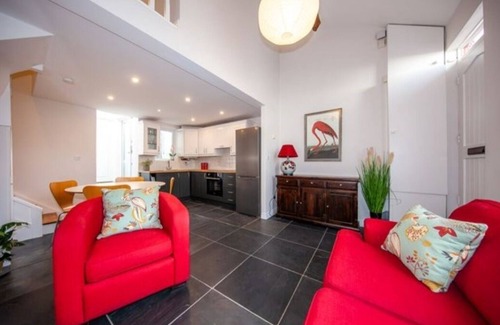 Portobello House | Spacious 1 BDR Cottage Portobello Dublin