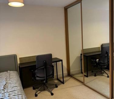 London Borough of Bromley Apartment | Spacious 1BD Orpington Flat, 20 min to Central LDN