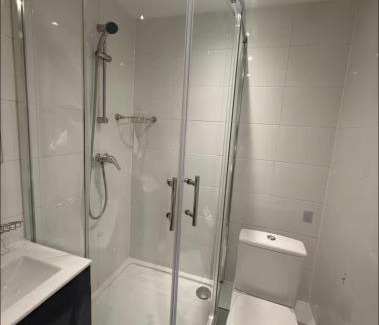 Fulham Broadway Apartment | Spacious 2 Bedroom Flat In Heart of London!