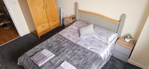 Vauxhall Apartment | Spacious 2BDR Flat for 5 in City Centre