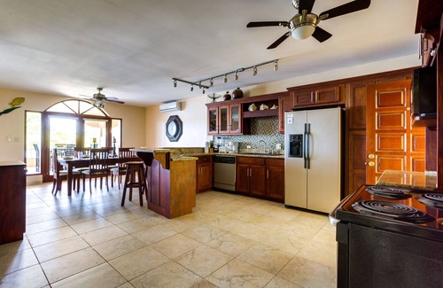 Placencia Villa | Spacious 2BR Villa w/Shared Pool, Beach Views