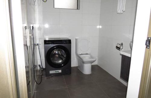 Kilimani Apartment | Spacious 3 Bed Apartment-Gym Pool and Rooftop View