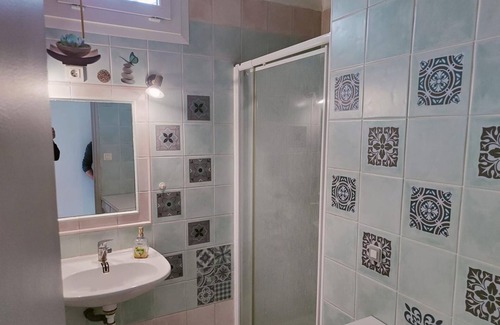Saint-Augustin Apartment | Spacious 3-bedroom apartment with balcony