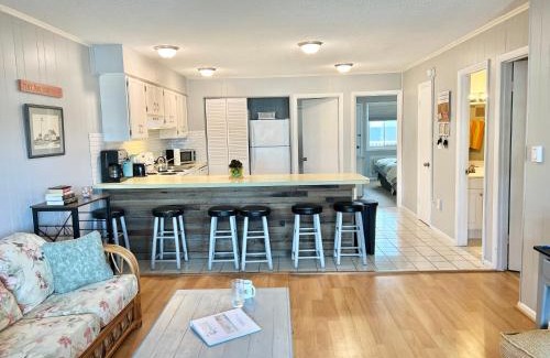 North Ocean City House | Spacious 3-Bedroom Ocean Block Condo in North Ocean City Steps to the Beach