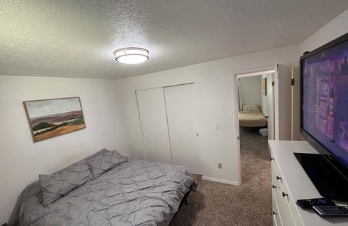 Bonney Lake Apartment | Spacious 3-bedroom apartment in enjoyable Bonney Lake