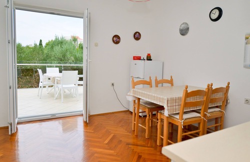 Novalja Apartment | Spacious 4 Apartment for 5 Persons w 2 Terraces, 2 Bedrooms, 2 Bathrooms