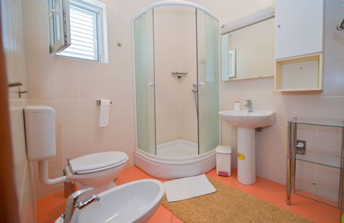 Novalja Apartment | Spacious 4 Apartment for 5 Persons w 2 Terraces, 2 Bedrooms, 2 Bathrooms