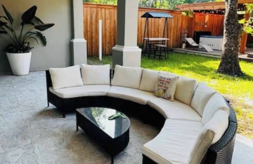 Balch Springs House | Spacious 4-bedroom house with Hot Tub in beautiful Balch Springs with AC, WiFi
