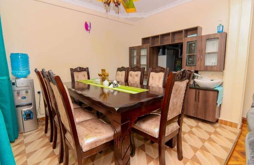 Naivasha Villa | Spacious 4-bedroom apartment in Naivasha close to Hells Gate National Park